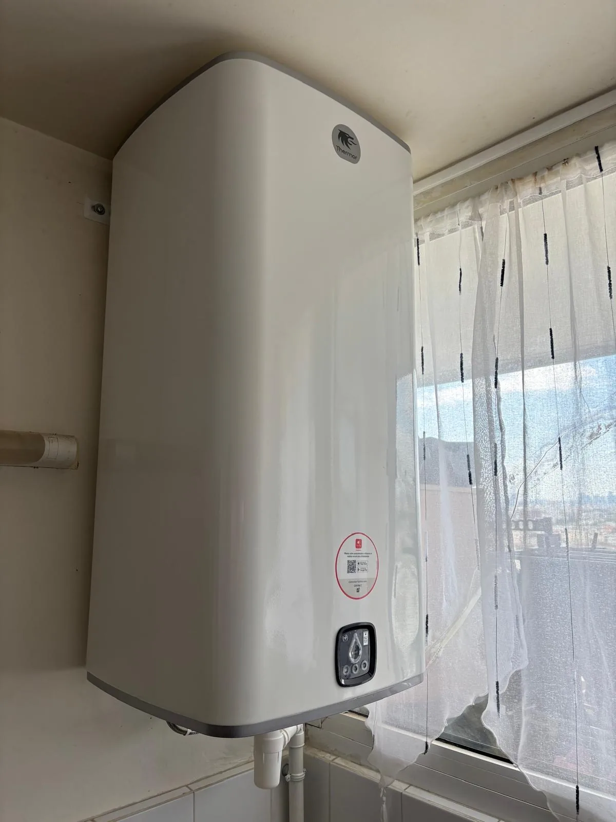 Chauffe-eau Thermor mural installé par WATER SUN